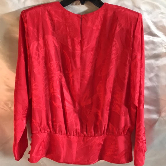 ShapeLy Retro Red Blouse - Picture 4 of 7